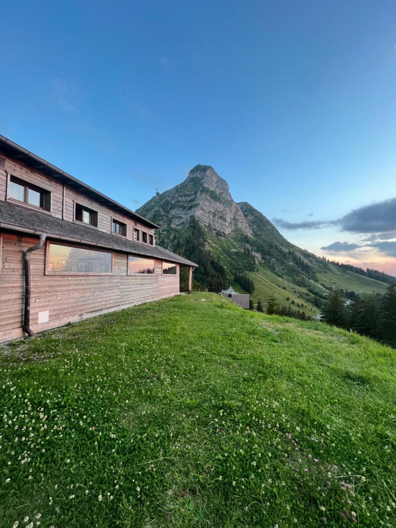 Hotel Refuge De Plan-Francey Moleson Exterior foto