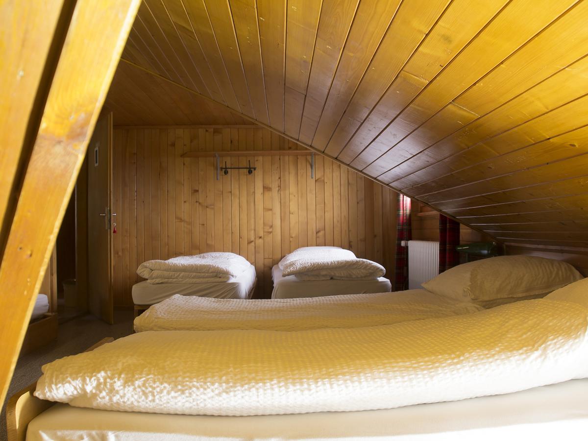 Hotel Refuge De Plan-Francey Moleson Exterior foto